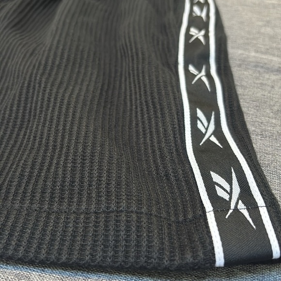 Men's Short Reebok Identity Vector Tape, Black, Size Medium - Picture 4 of 8